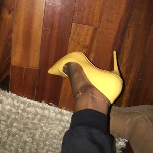 Yellow Aldo stilettos Stessy-67 ‼️OFFER QUICK
